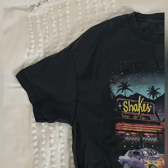 Brandy Melville/John Galt Black T-Shirt - Picture 2 of 4